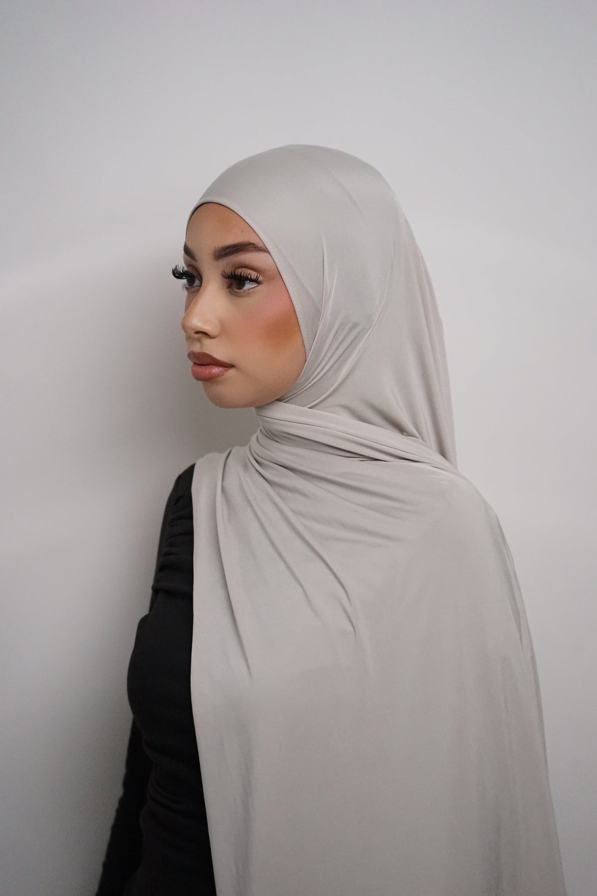 CHALK BEIGE LIQUID JERSEY HIJAB