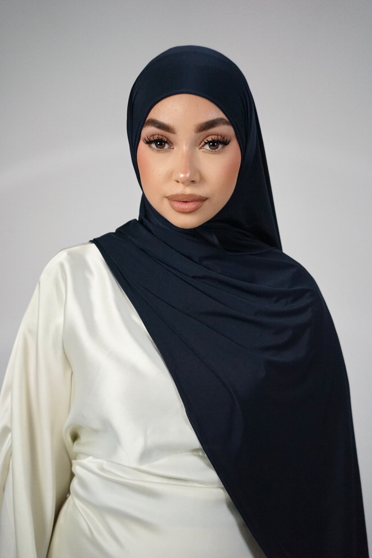 NAVY LIQUID JERSEY HIJAB