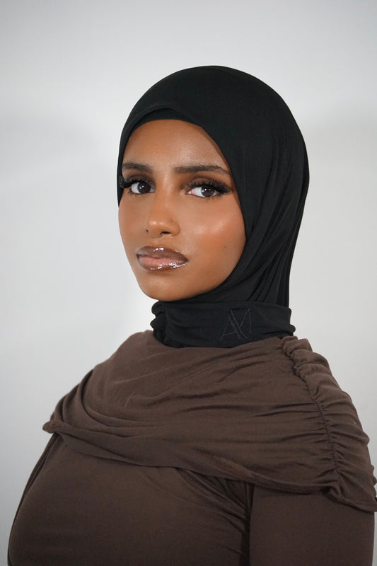 BLACK BUTTON INSTANT HIJAB