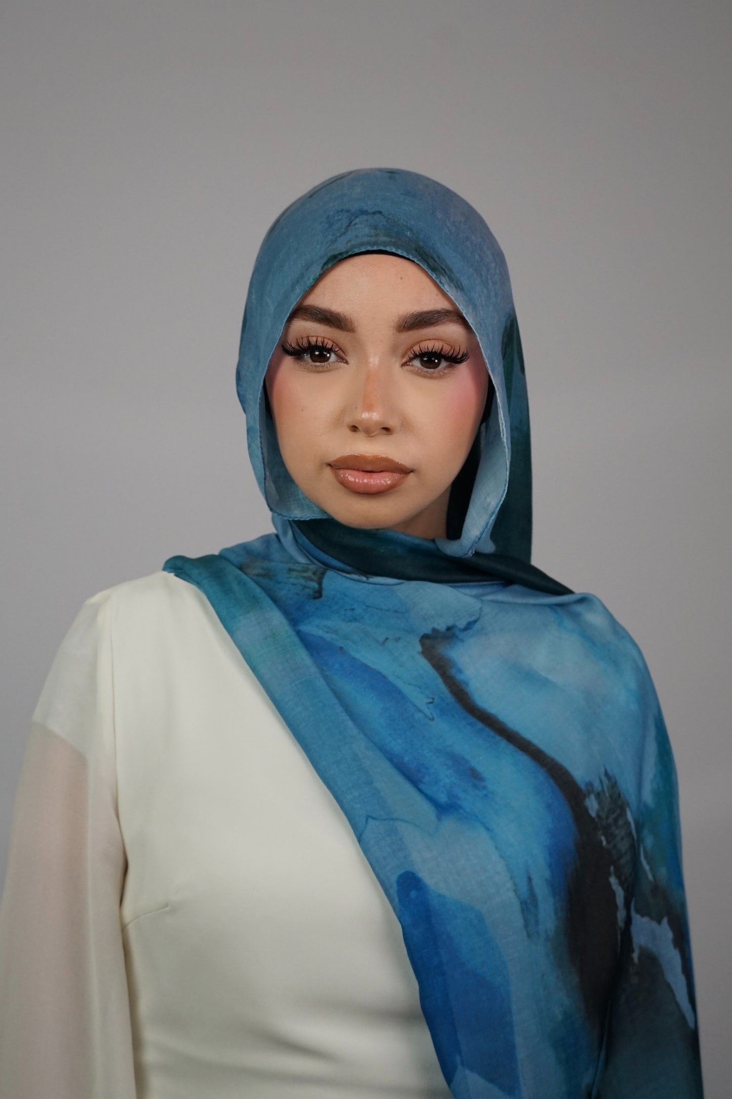 BAHAMAS MODAL HIJAB