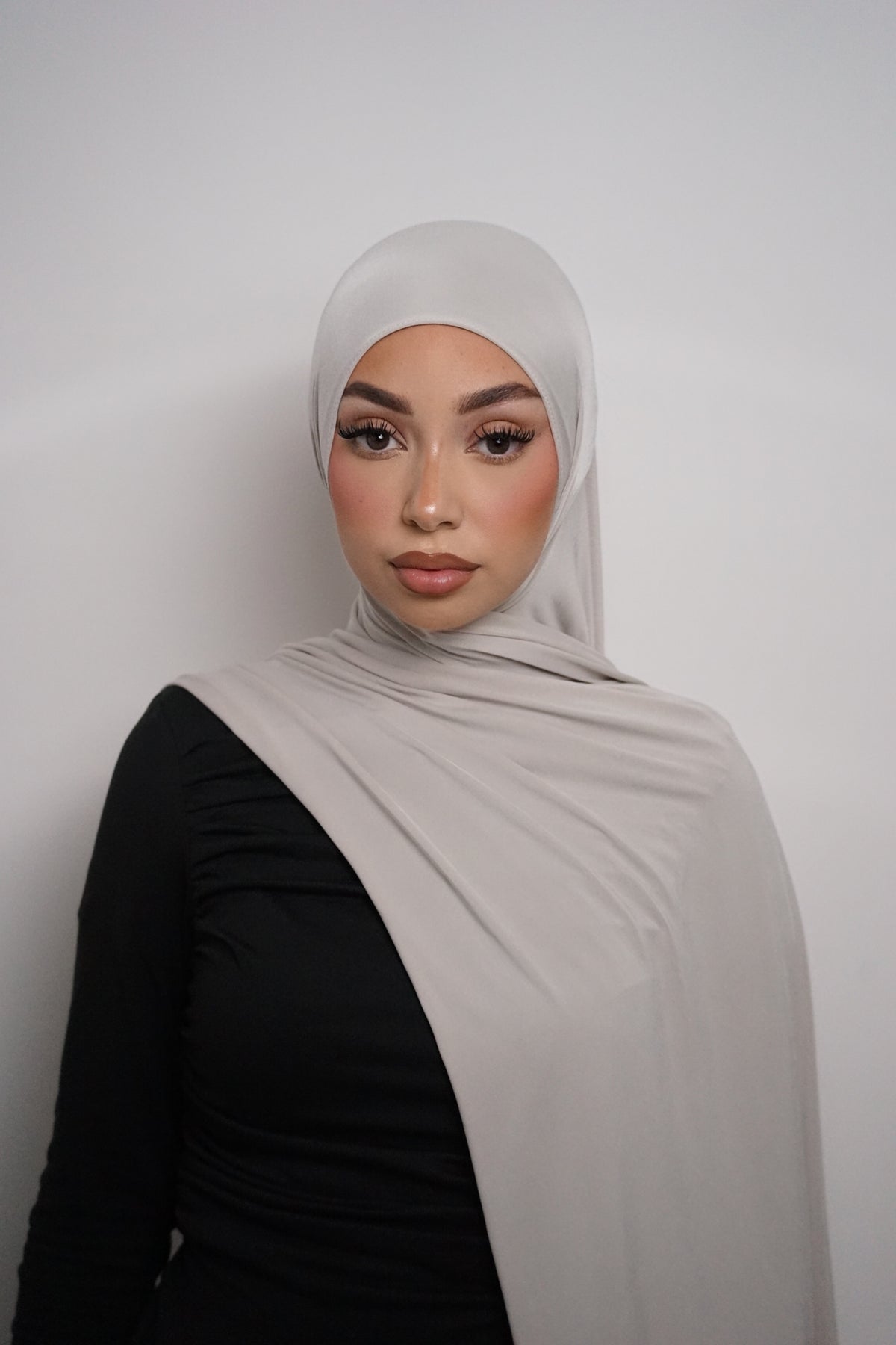 CHALK BEIGE LIQUID JERSEY HIJAB